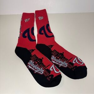 Washington Nationals For Bare Feet Mens L Red City Logo Heavyweight Crew Socks